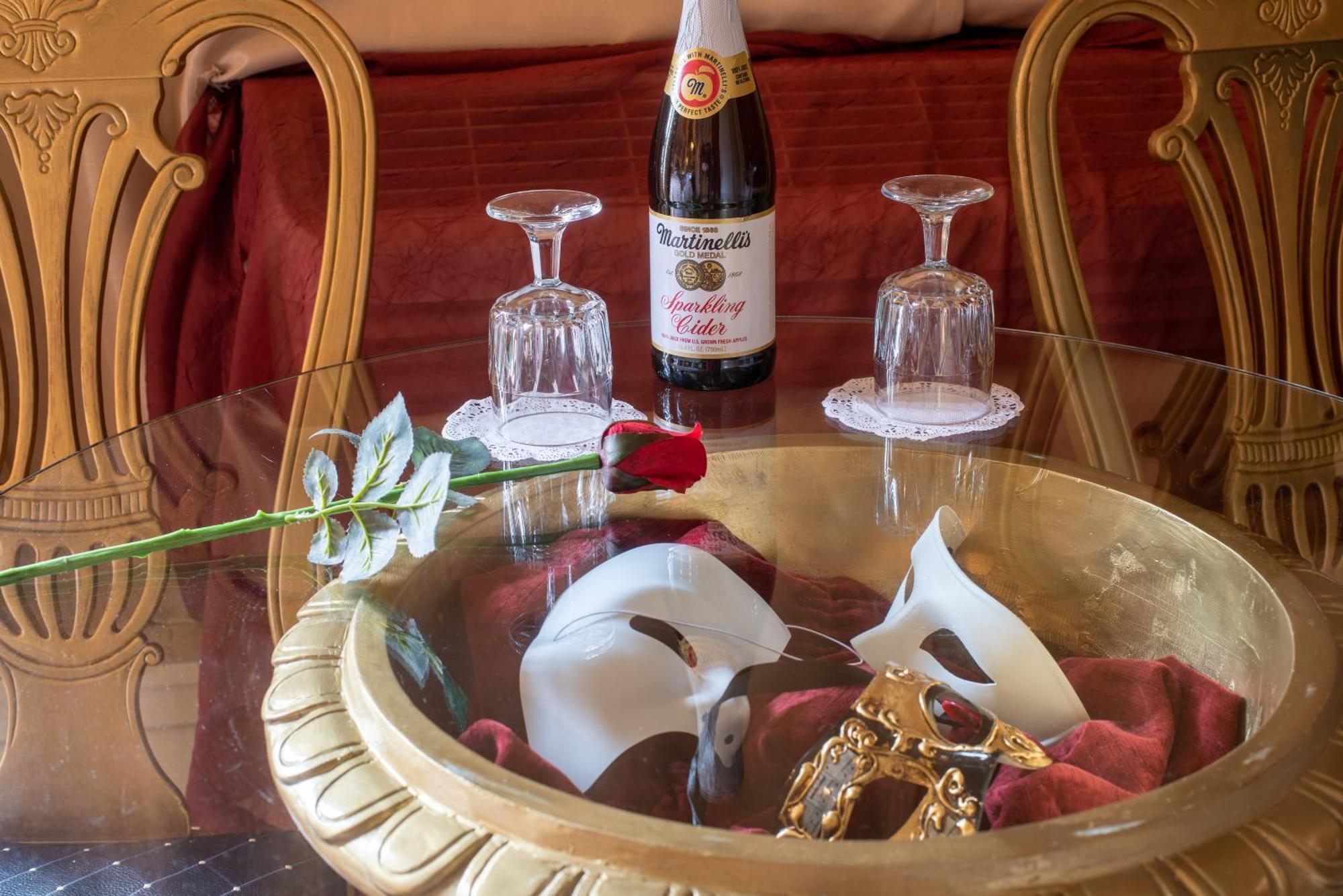 סולט לייק סיטי The Anniversary Inn - Fifth South מראה חיצוני תמונה